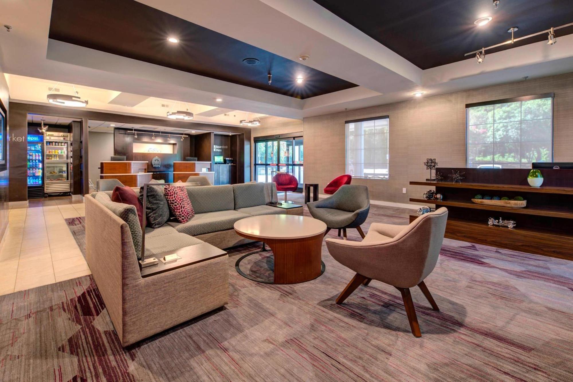 Courtyard Raleigh Crabtree Valley Экстерьер фото